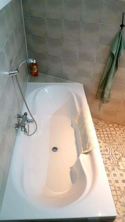 Beach House Bassi Rijeka Ngoại thất bức ảnh